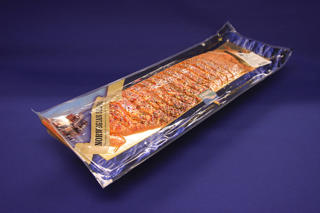 Varmrökt Laxfilé med Peppar Portionsskuren