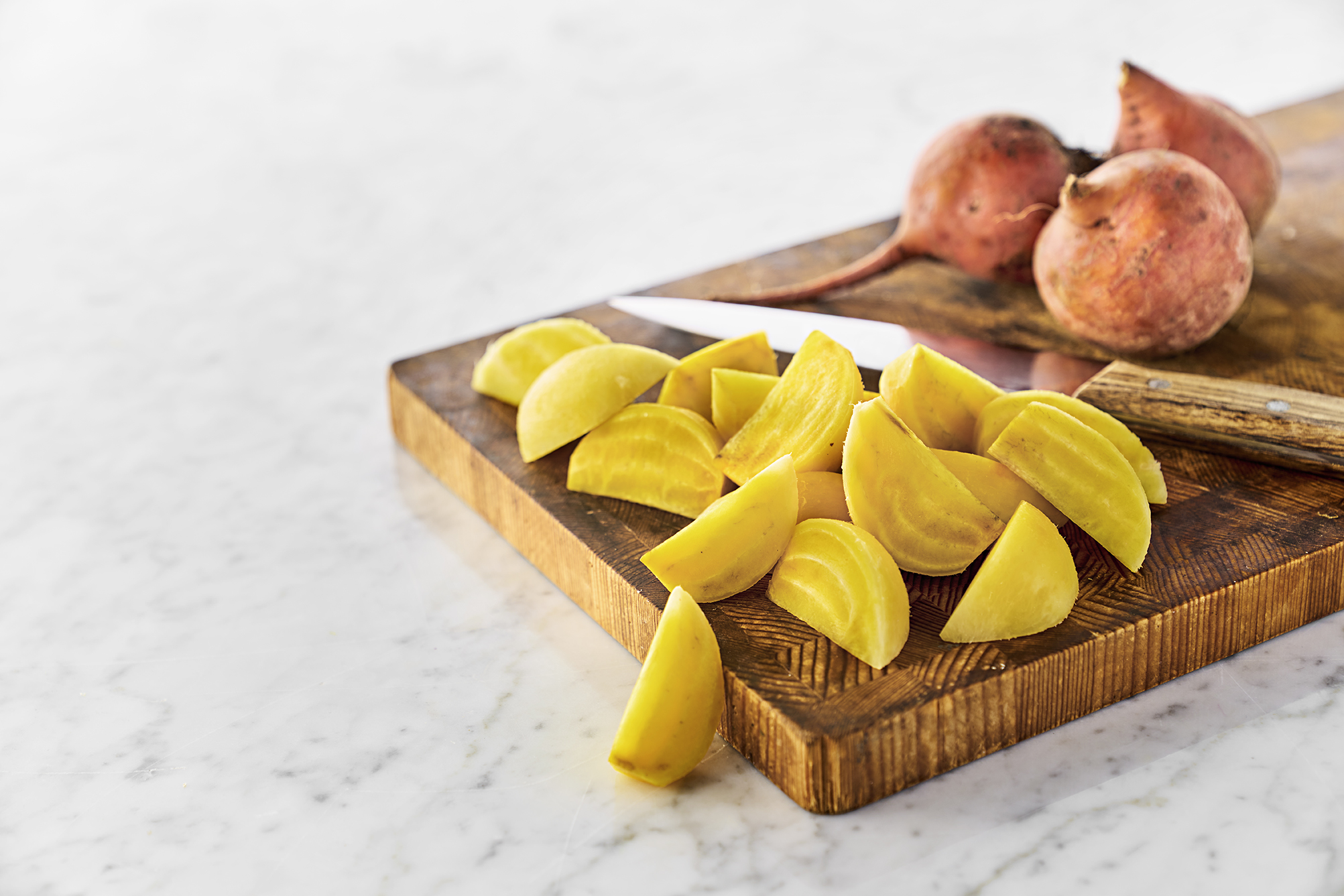 Gulbeta Skalad Klyftad